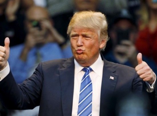 ترمب يؤكد دعمه للاستخبارات الاميركية بقضية التدخل الروسي في الانتخابات