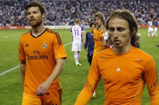 تشابي ألونسو يهاجم لاعبو ريال مدريد تشابي ألونسو يهاجم لاعبو ريال مدريد