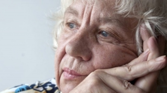 التبول اللاإرادي يسبب الاكتئاب للنساء متوسطات العمر