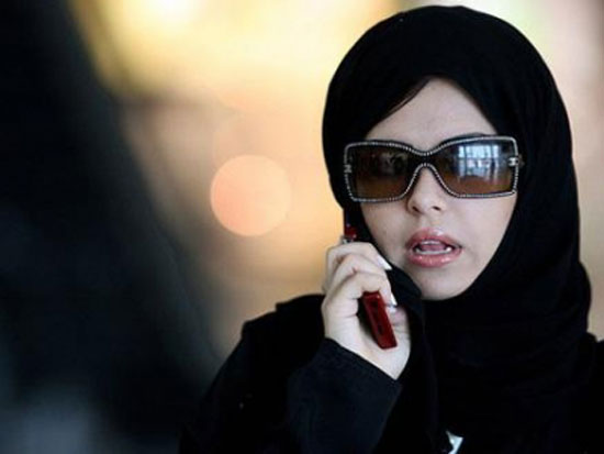 الأردن : لتعمل " سكرتيرة " احتال عليها بـ 1900 دينار الأردن : لتعمل " سكرتيرة " احتال عليها بـ 1900 دينار