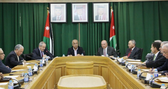الفايز: الحديث عن توطين السوريين إشاعات الفايز: الحديث عن توطين السوريين إشاعات