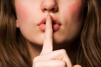 المرأة لا تحتفظ بالسر أكثر من 38 ساعة