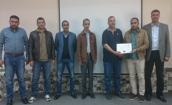 مهندسو العقبة يعقدون دورة بعنوان "تصميم وتركيب الخلايا الكهروضوئية" مهندسو العقبة يعقدون دورة بعنوان "تصميم وتركيب الخلايا الكهروضوئية"