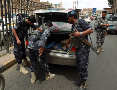 صنعاء تعزز التدابير الأمنية حول ميناء بلحاف الغازي صنعاء تعزز التدابير الأمنية حول ميناء بلحاف الغازي