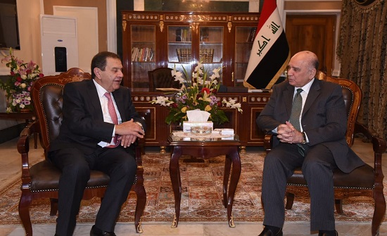 محافظ البنك المركزي يبحث التعاون النقدي والمالي والاقتصادي مع العراق محافظ البنك المركزي يبحث التعاون النقدي والمالي والاقتصادي مع العراق