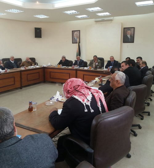 القطامين ينتدب فريقا إلى غرفة صناعة وتجارة المفرق لبحث قضايا العمل والتشغيل