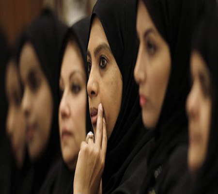المسلمون يؤيدون الحجاب الذي يغطي الرأس ويكشف الوجه المسلمون يؤيدون الحجاب الذي يغطي الرأس ويكشف الوجه