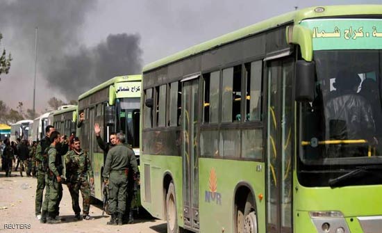 الآلاف يغادرون الغوطة في أكبر موجة إجلاء