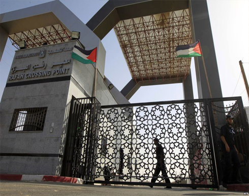 مصر تفتح معبر رفح 3 أيام مطلع الأسبوع المقبل مصر تفتح معبر رفح 3 أيام مطلع الأسبوع المقبل
