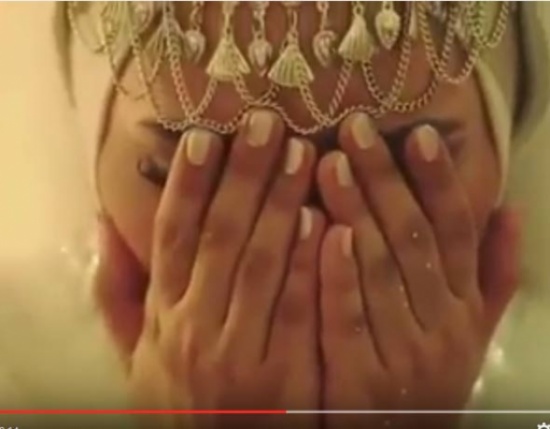 داعية اماراتي : الاسلام ليس ضد الحب