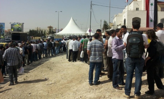 مقابل رفع الرسوم .. النظام السوري يلغي الموافقة الامنية لمنح جوازات السفر مقابل رفع الرسوم .. النظام السوري يلغي الموافقة الامنية لمنح جوازات السفر