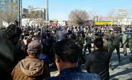 فيديو : تظاهرات وتجمعات احتجاجية في جوهردشت وطهران وكازرون