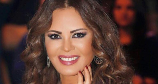 كارمن لبّس: لا يهمني احد وأدوس على كل شيء لأجل المال كارمن لبّس: لا يهمني احد وأدوس على كل شيء لأجل المال