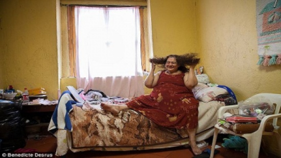 بالصور.. كيف تعيش بائعات الهوى بعد الاعتزال !! بالصور.. كيف تعيش بائعات الهوى بعد الاعتزال !!