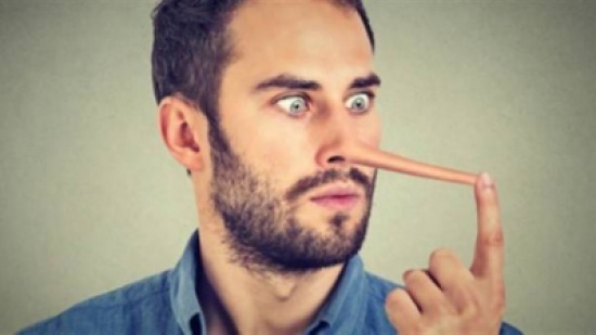 10 أكاذيب يقولها الرجال وتعشقها النساء! 10 أكاذيب يقولها الرجال وتعشقها النساء!