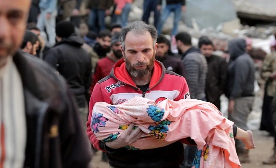 أكثر من 18 ألف قتيل حصيلة زلزال تركيا وسوريا ومازال الآلاف عالقين أكثر من 18 ألف قتيل حصيلة زلزال تركيا وسوريا ومازال الآلاف عالقين