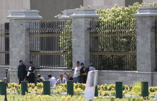 ارتفاع قتلى هجمات طهران إلى 17 شخصاً.. وكشف هوية المنفذين ارتفاع قتلى هجمات طهران إلى 17 شخصاً.. وكشف هوية المنفذين