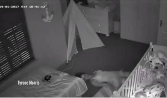 بالفيديو: ما فعلته هذه المرأة لا يصدق بالفيديو: ما فعلته هذه المرأة لا يصدق