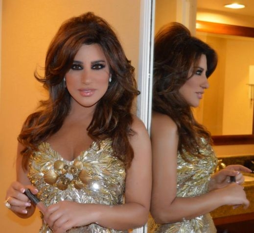 بالصور: نجوى كرم تضيء مسرح واشنطن وتعيد فستناها بالصور: نجوى كرم تضيء مسرح واشنطن وتعيد فستناها