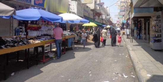 حملة أمنية في إربد لإزالة البسطات حملة أمنية في إربد لإزالة البسطات