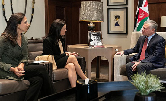 الملك يستقبل نائب رئيس بنما