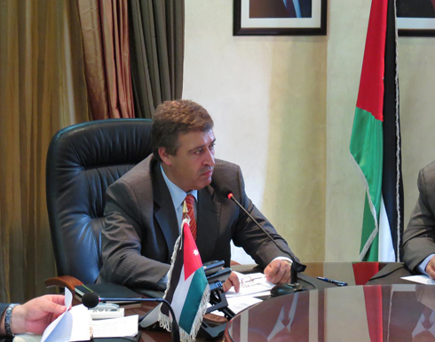 وزير العمل يلتقي المبعوث الخاص للهجرة في وزارة الخارجية الهولندية