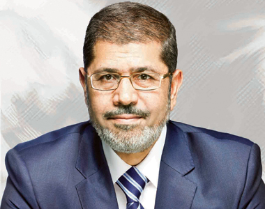 السلطات المصرية تسمح لمرسي بالإتصال مع عائلته 30 ثانية فقط ! السلطات المصرية تسمح لمرسي بالإتصال مع عائلته 30 ثانية فقط !