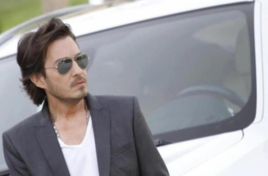 ما حقيقة انتماء ابنة احمد زاهر الى "الجنس الثالث" ما حقيقة انتماء ابنة احمد زاهر الى "الجنس الثالث"