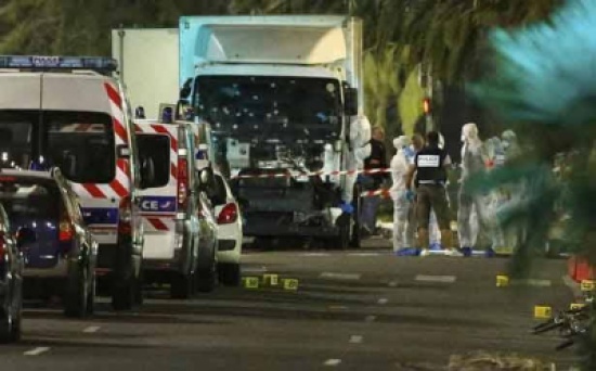 من هي النجمة المصرية التي نجت من حادث الدهس في فرنسا؟ (صورة)