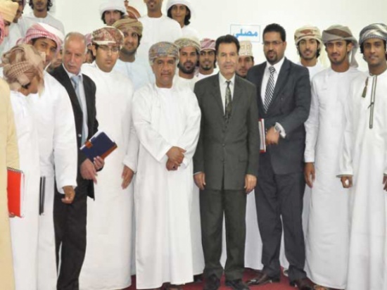 الملحق الثقافي العُماني يزور جامعة إربد الملحق الثقافي العُماني يزور جامعة إربد