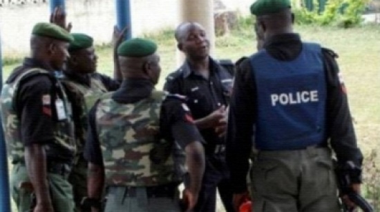 نيجيريا تعتقل لبنانيين تشتبه في صلتهم بحزب الله