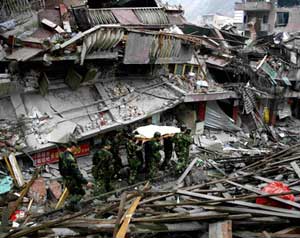 إرتفاع حصيلة ضحايا زلزال الصين الى 2039 قتيلا  