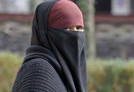 تغطية الوجه بشكل كامل قد تصبح أمراً محظوراً في بلجيكا وفرنسا