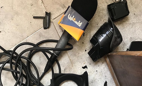 غزة..مجهولون يقتحمون مقر إذاعة وتلفزيون فلسطين ويحطمون محتوياته غزة..مجهولون يقتحمون مقر إذاعة وتلفزيون فلسطين ويحطمون محتوياته