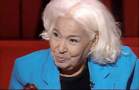نوال السعداوي: لا يوجد شيء اسمه انثوية اسلامية !