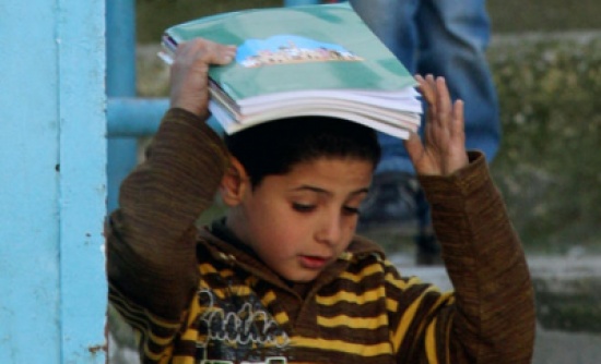 خبراء: المناهج المدرسية لا تواكب العصر وتعتمد التلقين