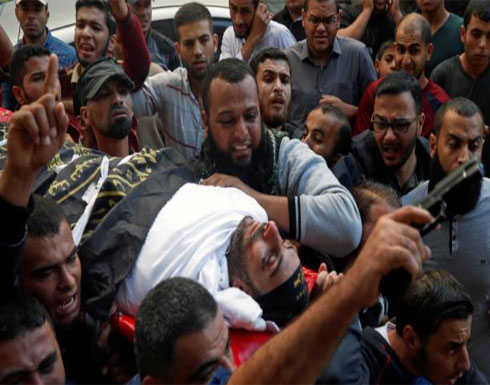 الفلسطينيون يشيعون شهداء غزة والمقاومة تتوعد الاحتلال الفلسطينيون يشيعون شهداء غزة والمقاومة تتوعد الاحتلال