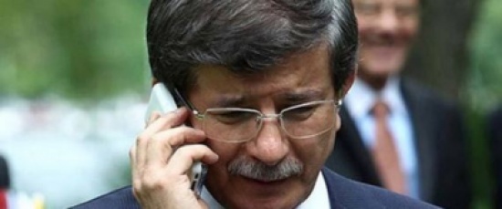 مسنٌّ تركي يأوي 8 لاجئين ويقول: عليهم أن يخجلوا مما فعلوه بالسوريين.. وأوغلو يشكره هاتفياً مسنٌّ تركي يأوي 8 لاجئين ويقول: عليهم أن يخجلوا مما فعلوه بالسوريين.. وأوغلو يشكره هاتفياً