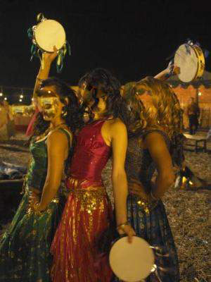 غجر العراق من الرقص للتسول 