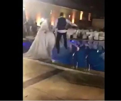 بالفيديو .. عروس فلسطينية تغرق في بركة ماء بحفل زفافها والعريس يعجز عن إنقاذها