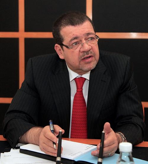 وزير النقل يزور مطار الملكة علياء الدولي وزير النقل يزور مطار الملكة علياء الدولي