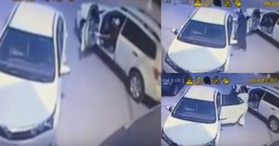 فيديو: سعودي يقبض على لص حاول سرقة سيارته فيديو: سعودي يقبض على لص حاول سرقة سيارته