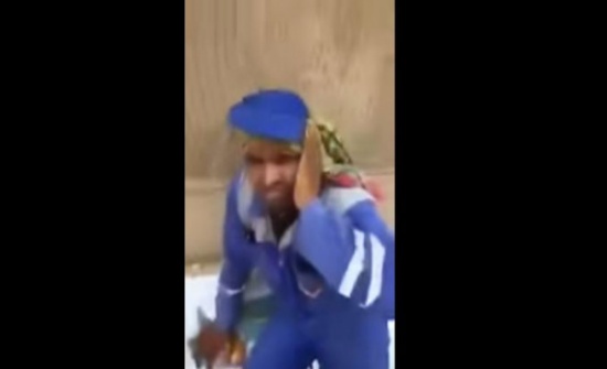 بالفيديو....لحظة صفع سعودي عامل نظافة أفطر نهار رمضان بالفيديو....لحظة صفع سعودي عامل نظافة أفطر نهار رمضان