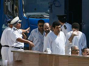 احكام مختلفة بالسجن للمتهمين بخلية حزب الله في مصر