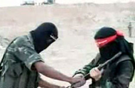 نساء غزة تحت السلاح