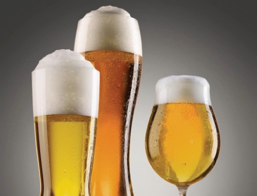 باكستان: وفاة 12 شخصاً تناولوا كحولاً فاسدة