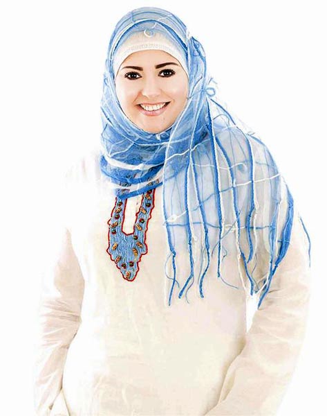 رقصة صابرين تشعل معركة الجزائر 