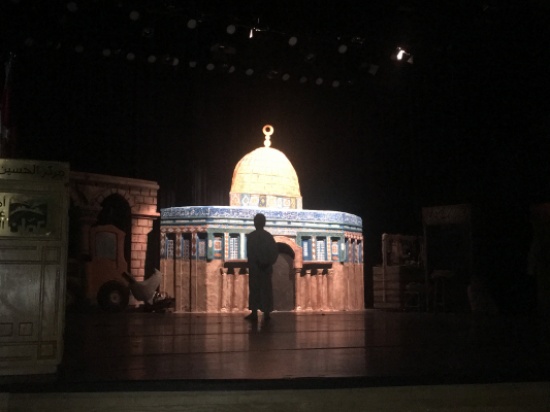 "كنعان وحنظلة في النفق" مسرحية تحاكي مقاومة أهالي القدس "كنعان وحنظلة في النفق" مسرحية تحاكي مقاومة أهالي القدس