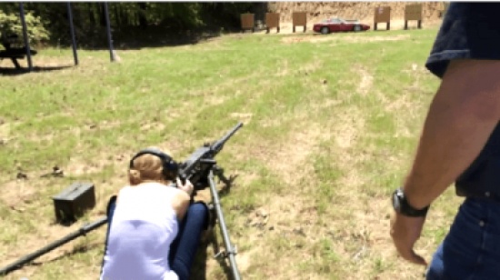 فيديو: تفجير سيارة كورفيت في تكساس