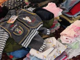 توزيع كسوة الشتاء على الاسر المعوزة بالمزار الجنوبي